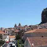 Апартаменти Book Your Place *
