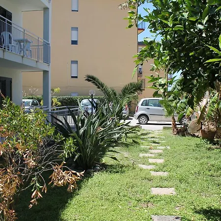 Appartement Book Your Place *